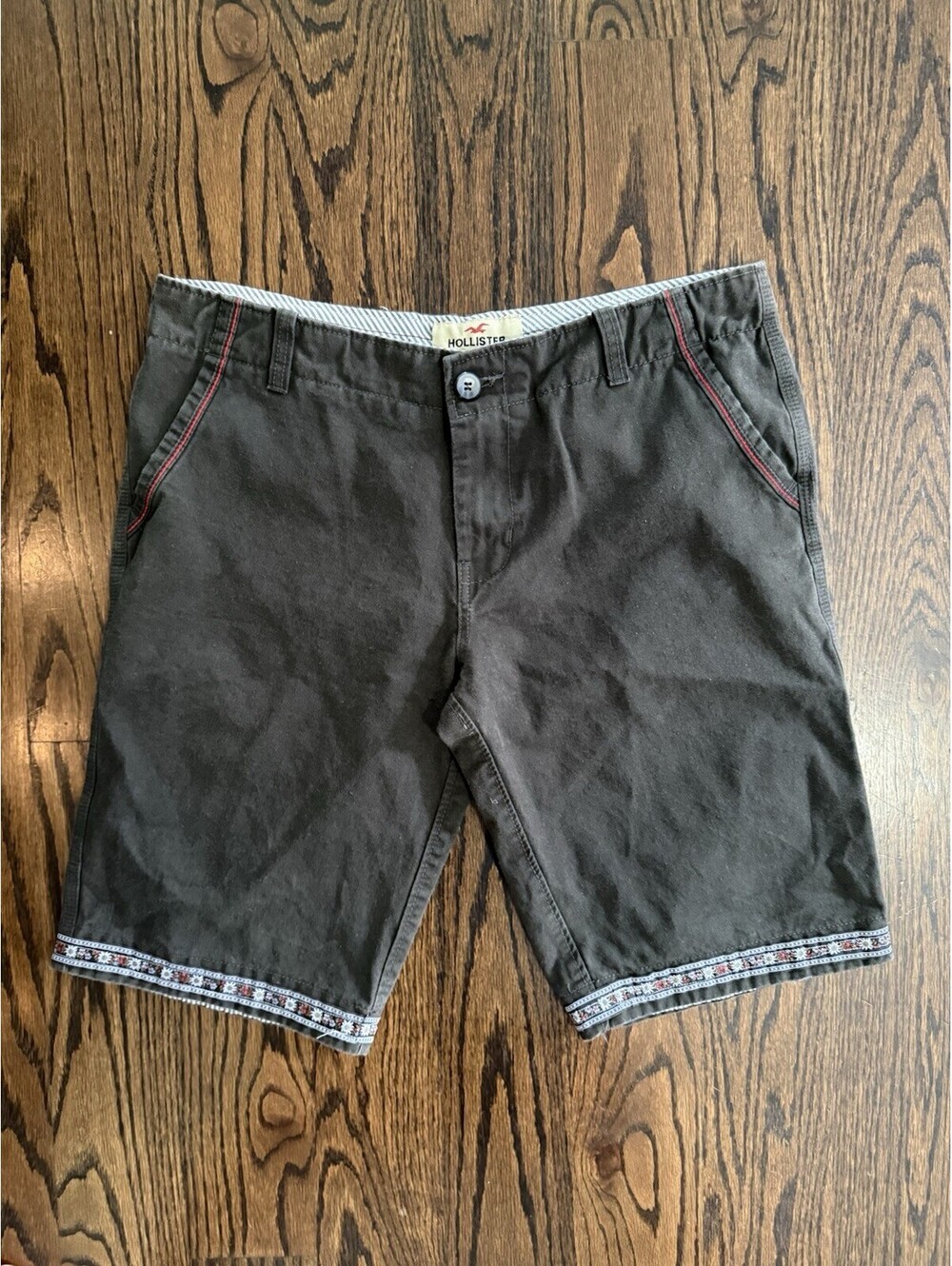 Hollister Mens Chino Shorts Size 36 Brown Flat Front Floral Trim Casual Preppy